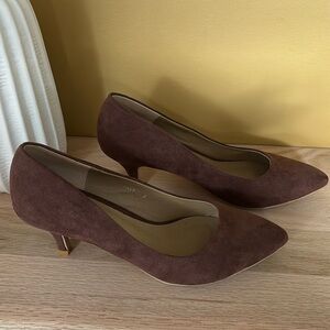 RIVERBERRY shoes for women size 8.